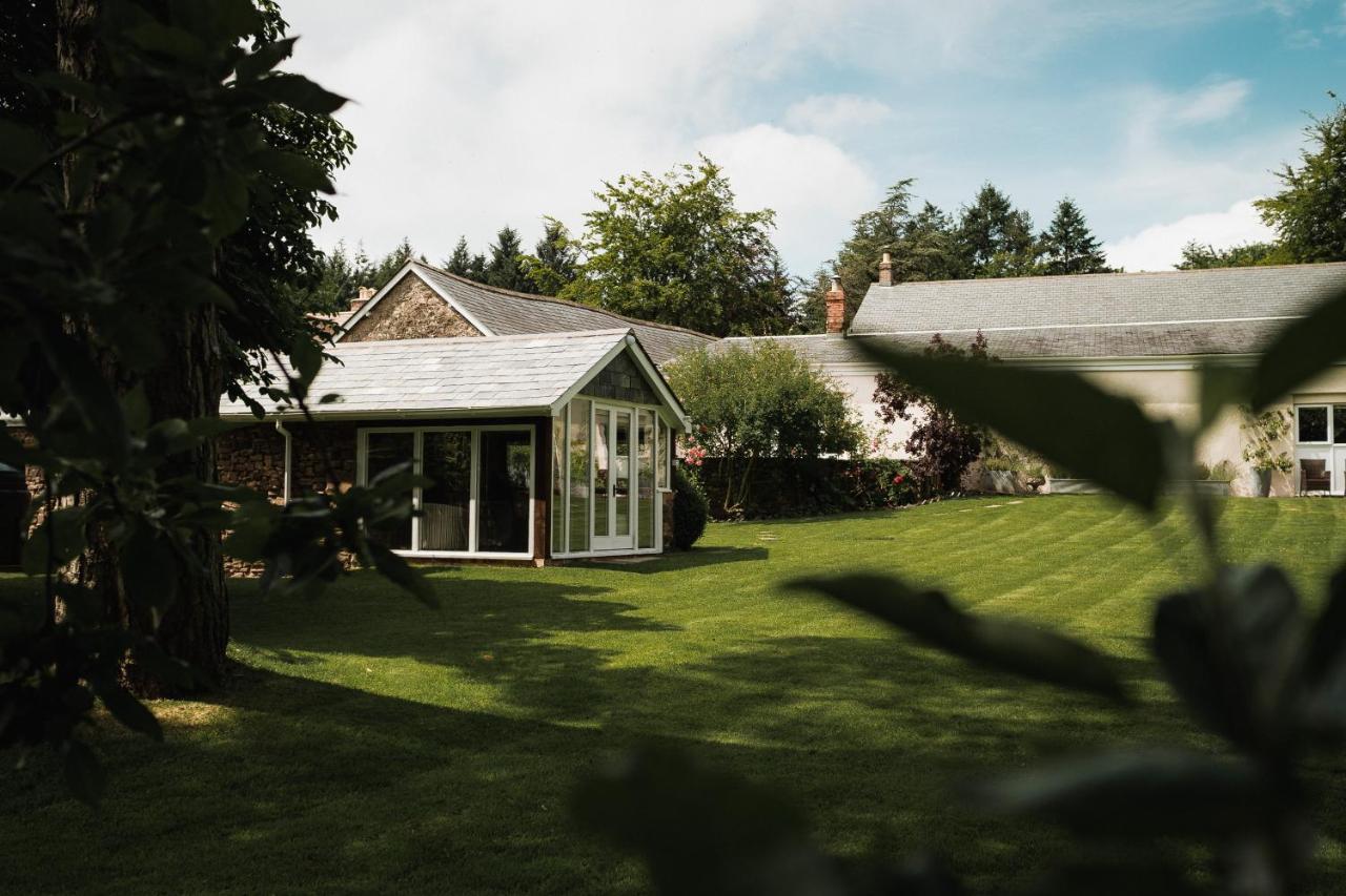 Bed and Breakfast Stoodleigh Court Coach House Тівертон Екстер'єр фото