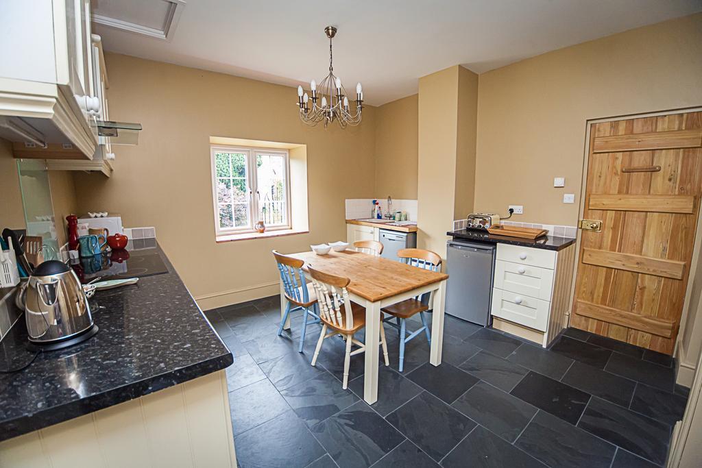 Bed and Breakfast Stoodleigh Court Coach House Тівертон Екстер'єр фото